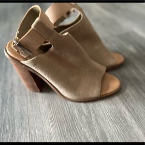 Marc Fisher Heels size 9